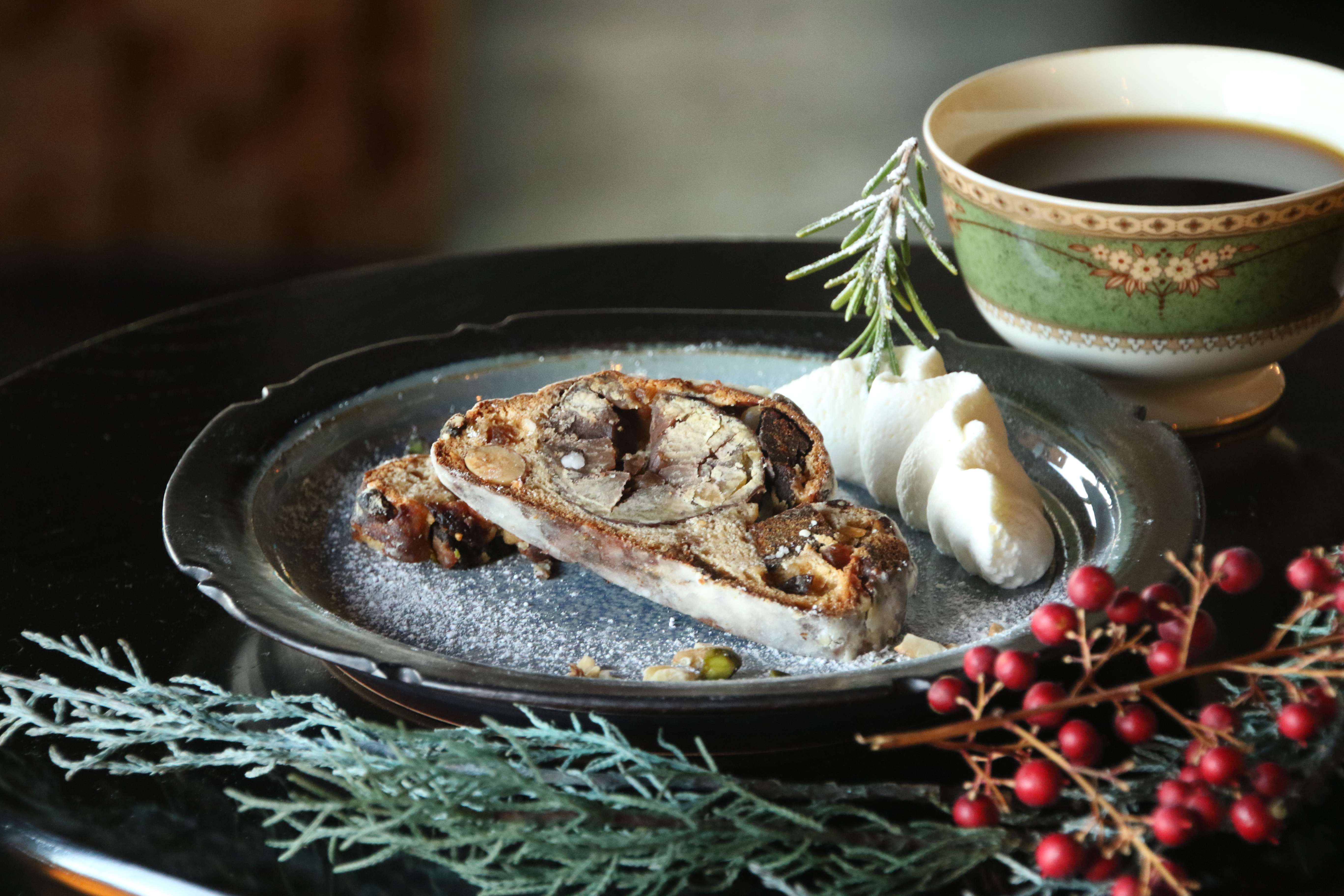 期間限定honjima bakery シュトレンプレート